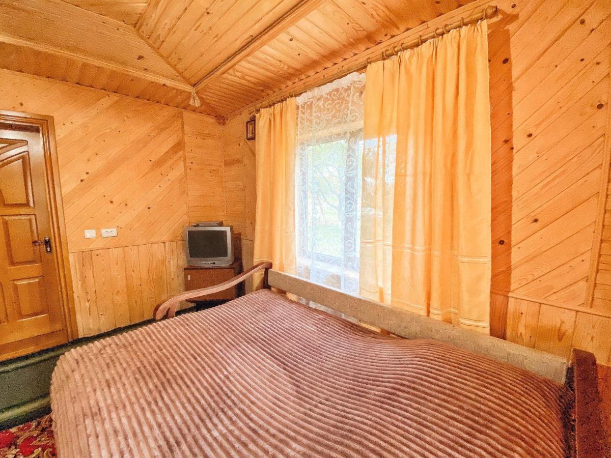 Вершина Карпат Hotel Krasnik Екстериор снимка
